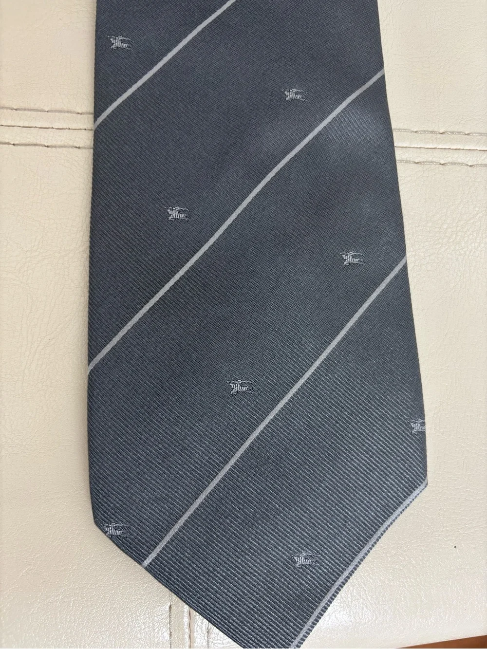 Burberry authentic Silk Tie in Grey Monogram